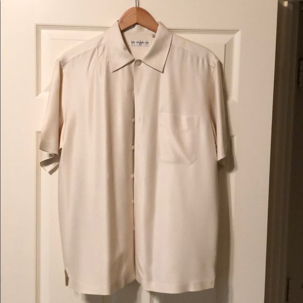 Men’s casual shirt